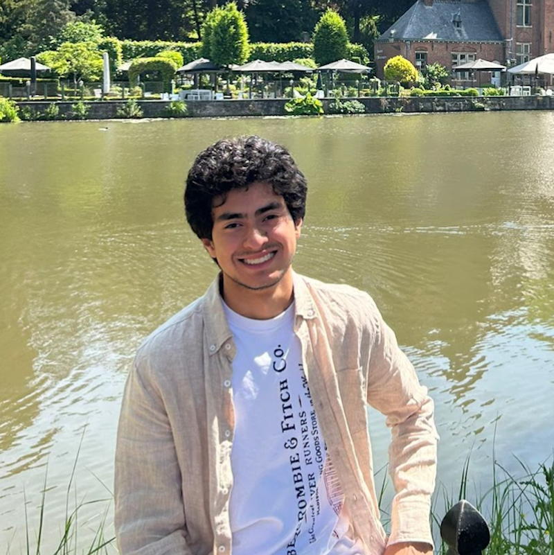 Victor Andrade : Summer Intern