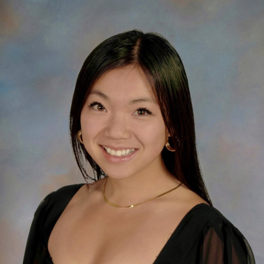 Bonnie Dong : Intern (MD Program)